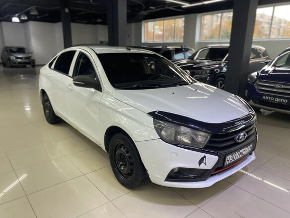 2016 Lada (ВАЗ) Vesta I, белый, 375000 рублей - вид 2