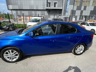 2011 Kia Cerato 6-speed II, голубой, 940000 рублей, вид 2