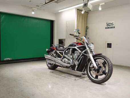 2004 Harley-Davidson V-Rod, чёрный, 727000 рублей, вид 3