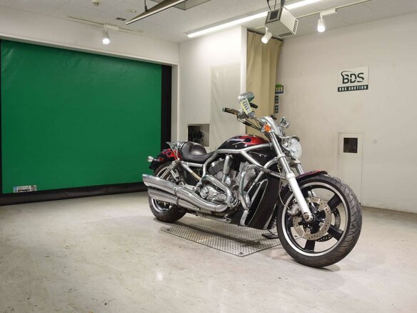 2004 Harley-Davidson V-Rod, чёрный, 727000 рублей - вид 2