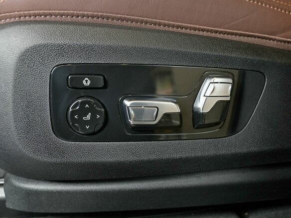 2023 BMW X7 40d I (G07) Рестайлинг, чёрный, 13800000 рублей - вид 10