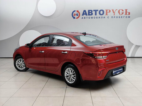2017 Kia Rio IV, красный, 1334000 рублей, вид 2