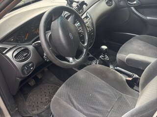 2004 Ford Focus I Рестайлинг, серебристый, 260000 рублей, вид 5