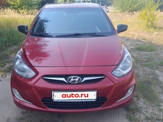 2011 Hyundai Solaris I, красный, 585000 рублей, вид 1