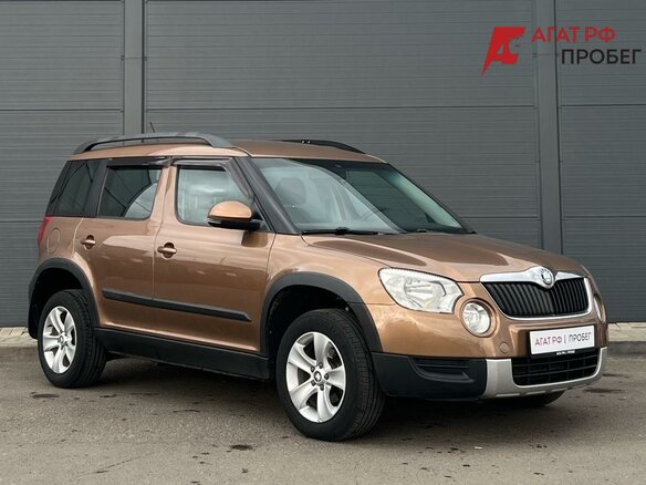 2013 Skoda Yeti I, оранжевый, 840000 рублей - вид 2