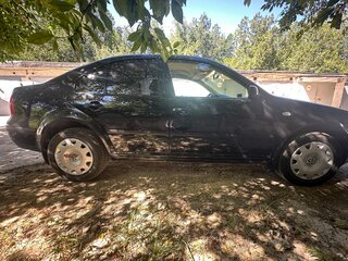2003 Volkswagen Bora I, чёрный, 550000 рублей, вид 2