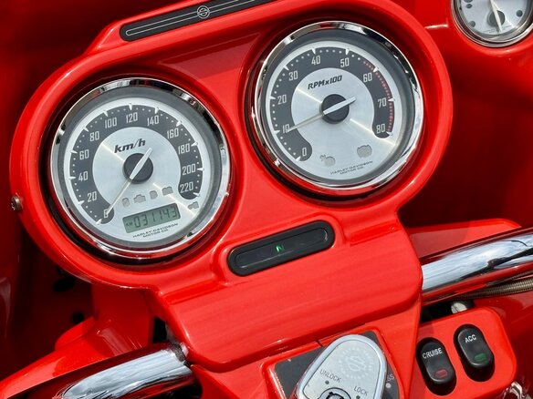 2009 Harley-Davidson CVO Road Glide, красный, 885000 рублей - вид 8