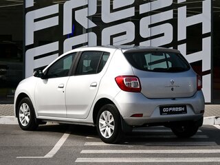 2019 Renault Sandero II Рестайлинг, серебристый, 1059000 рублей, вид 2