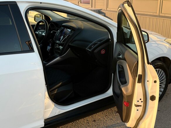 2012 Ford Focus III, белый, 825000 рублей - вид 13