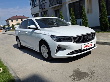 2024 Geely Emgrand II, белый, 1590000 рублей, вид 3