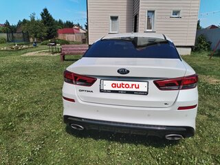 2019 Kia Optima IV Рестайлинг, белый, 1999000 рублей, вид 5