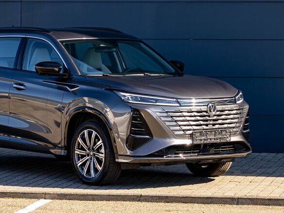 2024 Changan CS75 Plus III, серый, 2395000 рублей - вид 7
