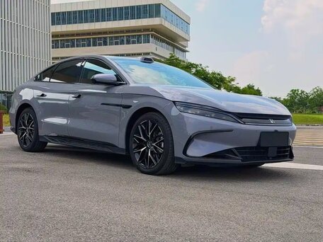 2025 BYD Han DM-i I Рестайлинг 2, серый, 3900000 рублей, вид 2