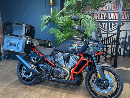 2025 Harley-Davidson CVO Pan America, синий, 4400000 рублей, вид 2