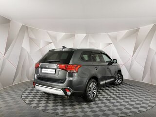 2020 Mitsubishi Outlander III Рестайлинг 3, серый, 2125150 рублей, вид 2