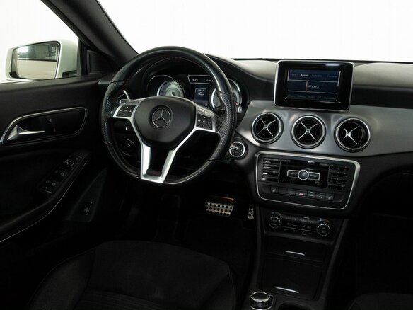 2014 Mercedes-Benz CLA 200 I (C117, X117), белый, 1630000 рублей - вид 13