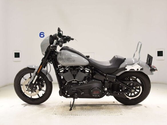 2022 Harley-Davidson Low Rider, серый, 2050000 рублей - вид 1