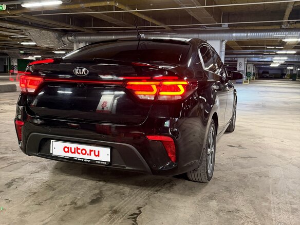 2019 Kia Rio IV, чёрный, 1300000 рублей - вид 3