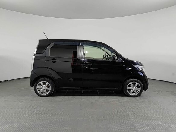 2016 Honda N-BOX I Рестайлинг, чёрный, 800000 рублей - вид 3