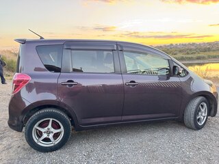 2009 Toyota Ractis I, пурпурный, 759000 рублей, вид 2