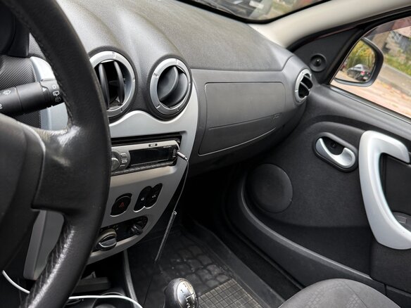 2011 Renault Sandero Stepway I, красный, 670000 рублей - вид 6