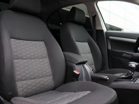 2011 Skoda Octavia II (A5) Рестайлинг, белый, 690000 рублей - вид 10