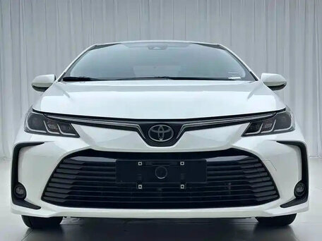 Toyota Corolla XII (E210)