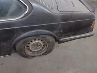 1985 BMW 6 серии 635i I (E24), чёрный, 1600000 рублей, вид 5
