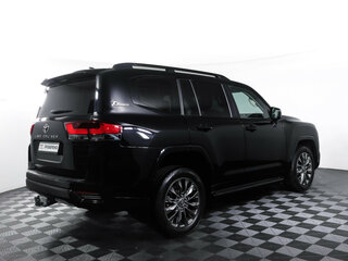 2021 Toyota Land Cruiser 300 Series, чёрный, 9405000 рублей, вид 5