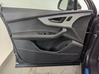 2026 Audi Q7 50 TDI II (4M) Рестайлинг 2, серый, 12690000 рублей, вид 5