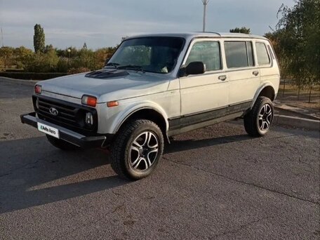 1995 Lada (ВАЗ) 2121 (4x4) I Рестайлинг, белый, 370000 рублей, вид 1