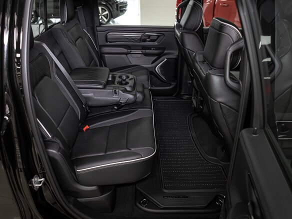 2026 Ram 1500 Crew Cab eTorque V Рестайлинг, чёрный, 11300000 рублей - вид 25