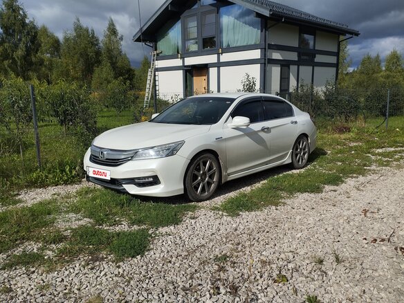 2017 Honda Accord IX Рестайлинг, белый, 2000000 рублей