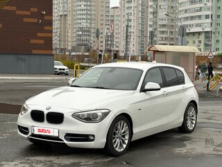 2012 BMW 1 серии 118i II (F20/F21), белый, 1239000 рублей, вид 1