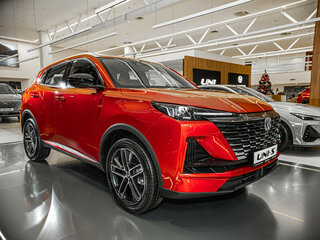 2026 Changan UNI-S I, красный, 3229900 рублей, вид 4