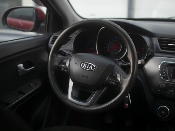 2012 Kia Rio III, красный, 570000 рублей - вид 12