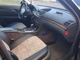 2004 Mercedes-Benz E-Класс 320 III (W211, S211), чёрный, 880000 рублей, вид 5