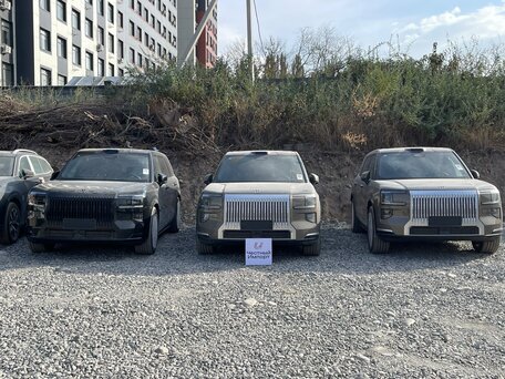 2026 Zeekr 9X 70 kWh, бежевый, 11800000 рублей, вид 2