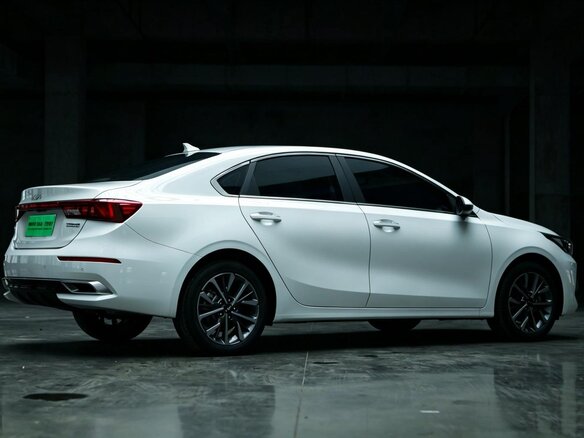 2022 Kia K3 II (China Market) Рестайлинг, белый, 1213000 рублей - вид 20