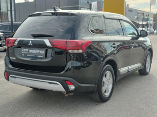 2020 Mitsubishi Outlander III Рестайлинг 3, чёрный, 1880000 рублей, вид 5