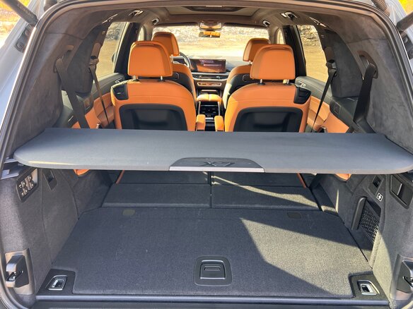 2023 BMW X7 40i I (G07) Рестайлинг, серый, 10400000 рублей - вид 30