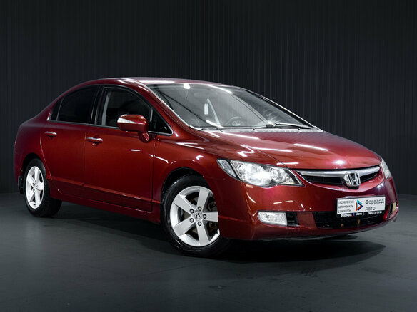 2006 Honda Civic VIII, красный