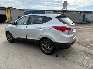 2015 Hyundai ix35 I Рестайлинг, серебристый, 1295000 рублей, вид 4