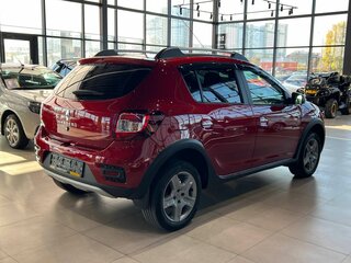 2019 Renault Sandero Stepway II Рестайлинг, красный, 1350000 рублей, вид 4