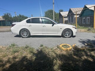 2006 BMW 5 серии 530i V (E60/E61), белый, 800000 рублей, вид 2