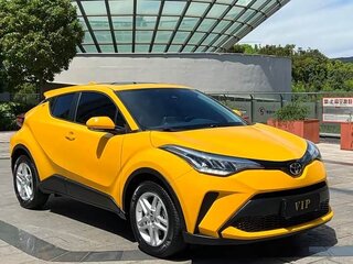 2022 Toyota C-HR I Рестайлинг, жёлтый, 1733000 рублей, вид 3