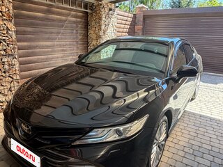 2019 Toyota Camry VIII (XV70), чёрный, 2550000 рублей, вид 1