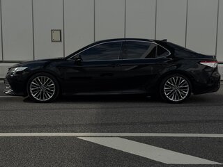 2019 Toyota Camry VIII (XV70), чёрный, 3250000 рублей, вид 5