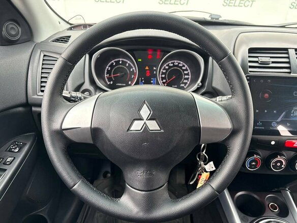 2011 Mitsubishi ASX I, красный - вид 18