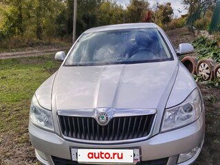 2013 Skoda Octavia II (A5) Рестайлинг, серебристый, 650000 рублей, вид 1